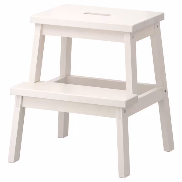 bekvaem-step-stool-white__0122140_pe278505_s5